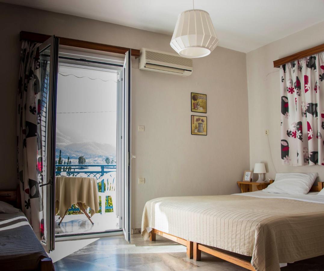 Drossinos Studios Poros Town Buitenkant foto