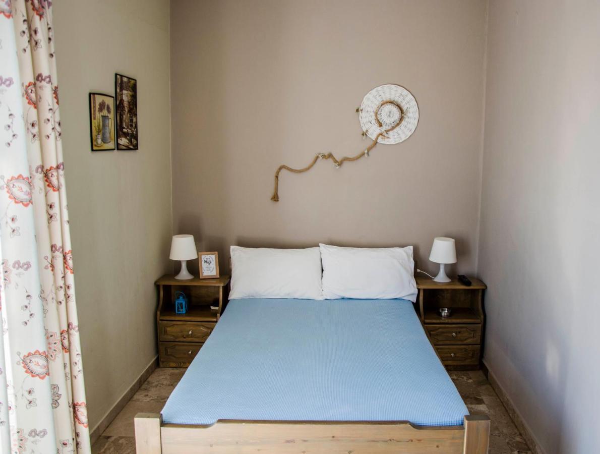 Drossinos Studios Poros Town Buitenkant foto