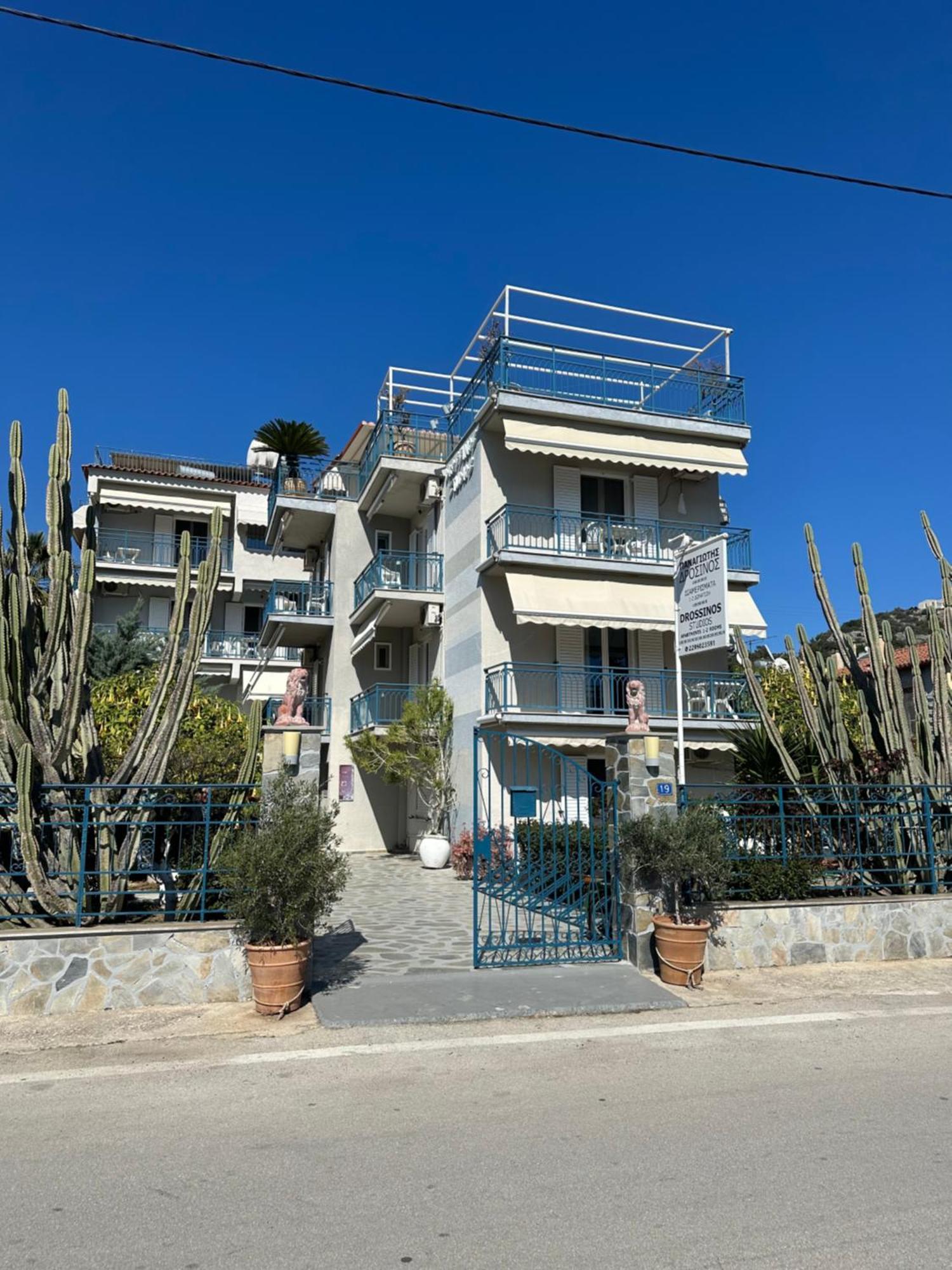 Drossinos Studios Poros Town Buitenkant foto