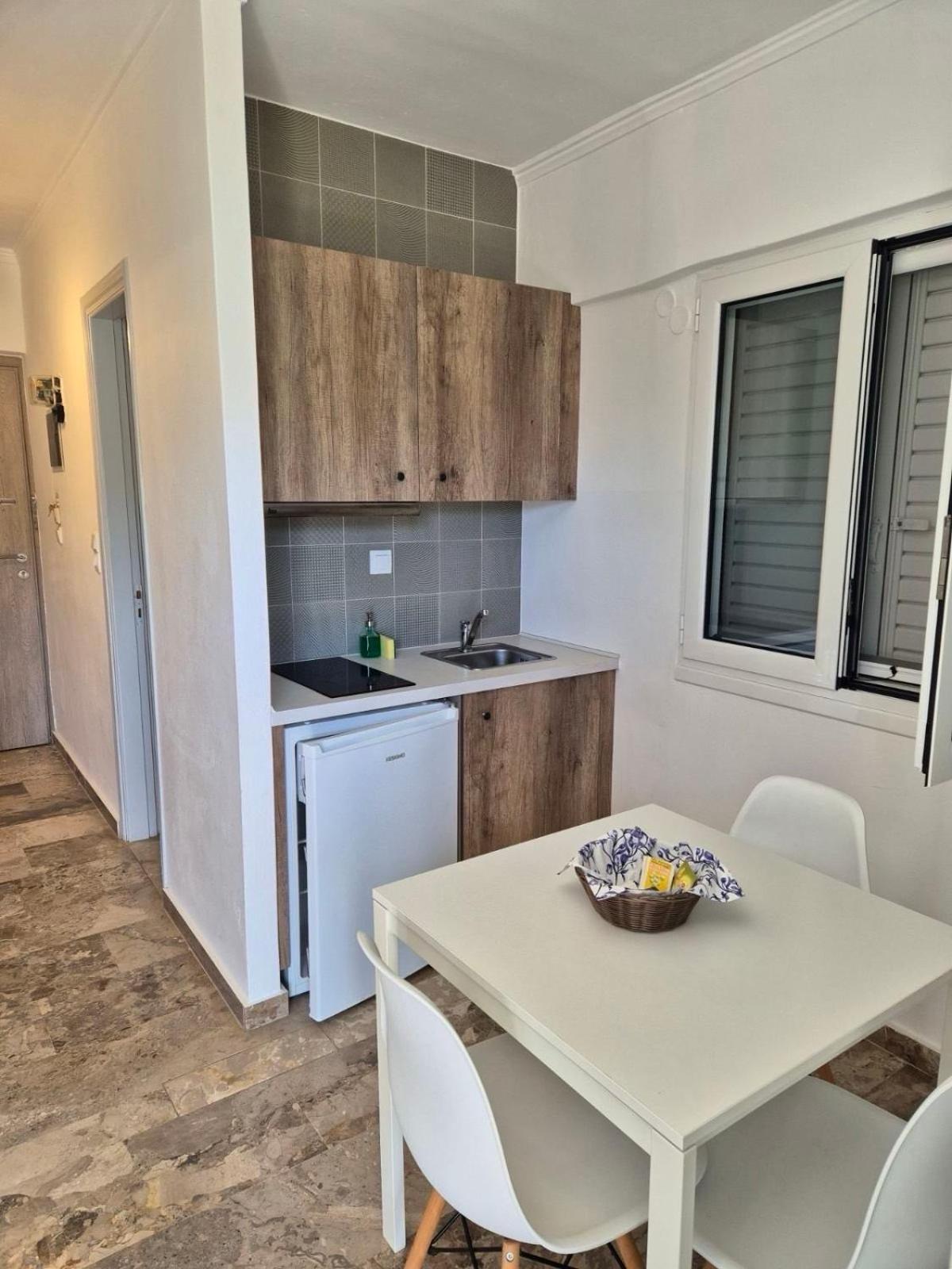 Drossinos Studios Poros Town Buitenkant foto