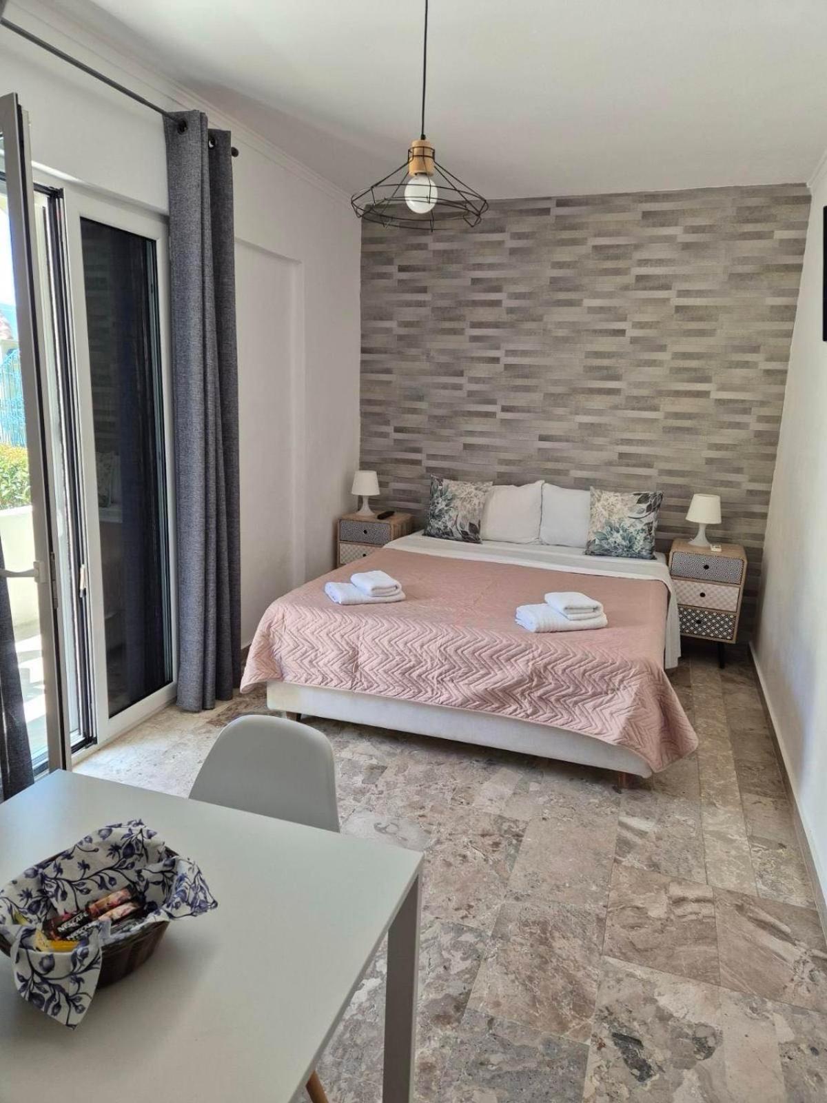 Drossinos Studios Poros Town Buitenkant foto