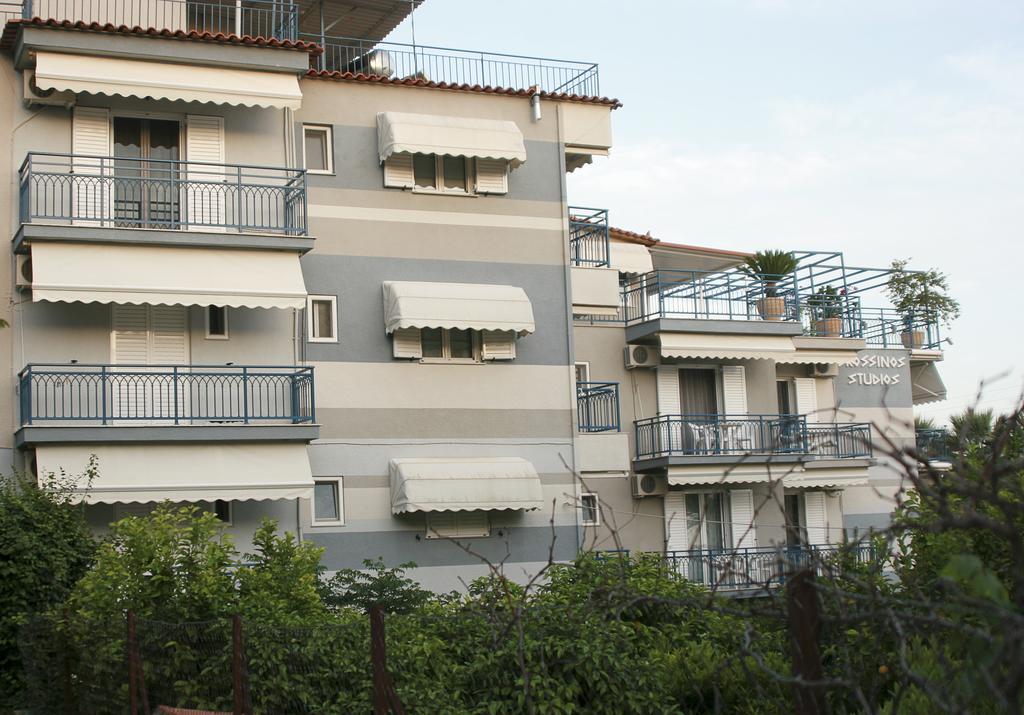 Drossinos Studios Poros Town Buitenkant foto